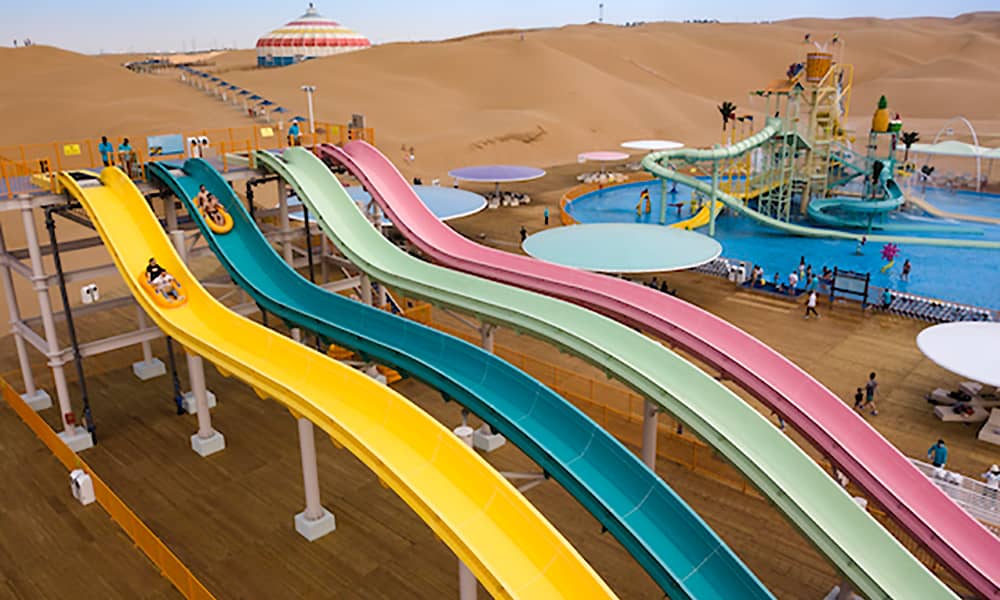 水上乐园设施有很多好玩的水上游乐项目