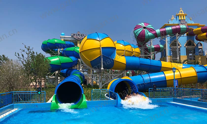 浙江宁波大目湾阿拉的海水上乐园巨龙传奇