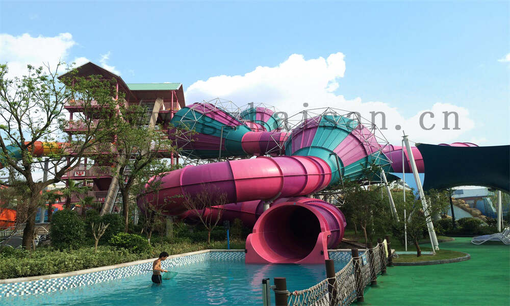 如何规划水上乐园的空气质量和通风？