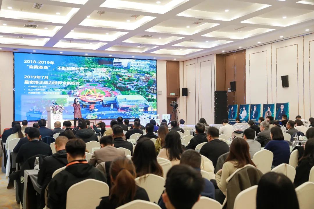 金冠荣耀，见证卓越！jinnianhui今年会游乐斩获两项重量级大奖